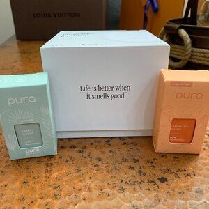 Brand New Pura Smart Fragrance Home Diffuser with 2 Brand New Fragrances